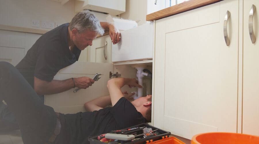 Plumber in Ontario, WI